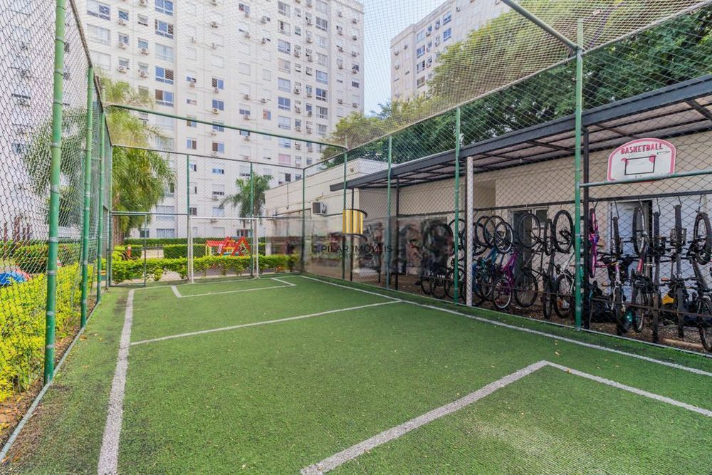 Apartamento 2 dormitórios, 1 suíte, 1 vaga e churrasqueira na Bento Gonçalves.