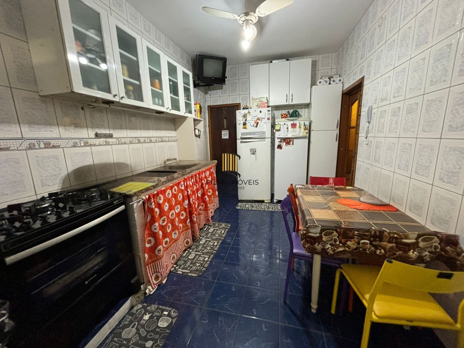 Apartamento à venda com 3 dormitórios 83 m² no Bairro Petrópolis