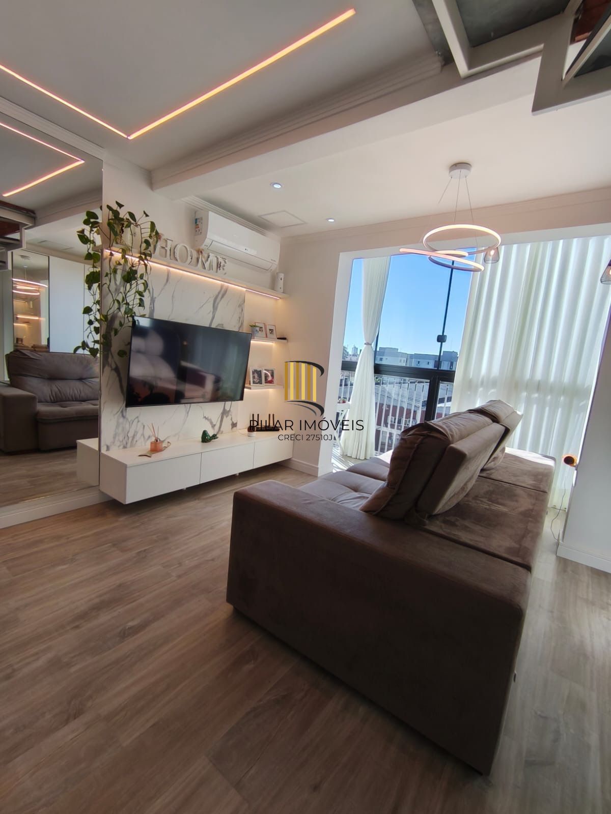 Apartamento Cobertura duplex 108m² 3 dormitórios (2 reversíveis) Cachoeirinha