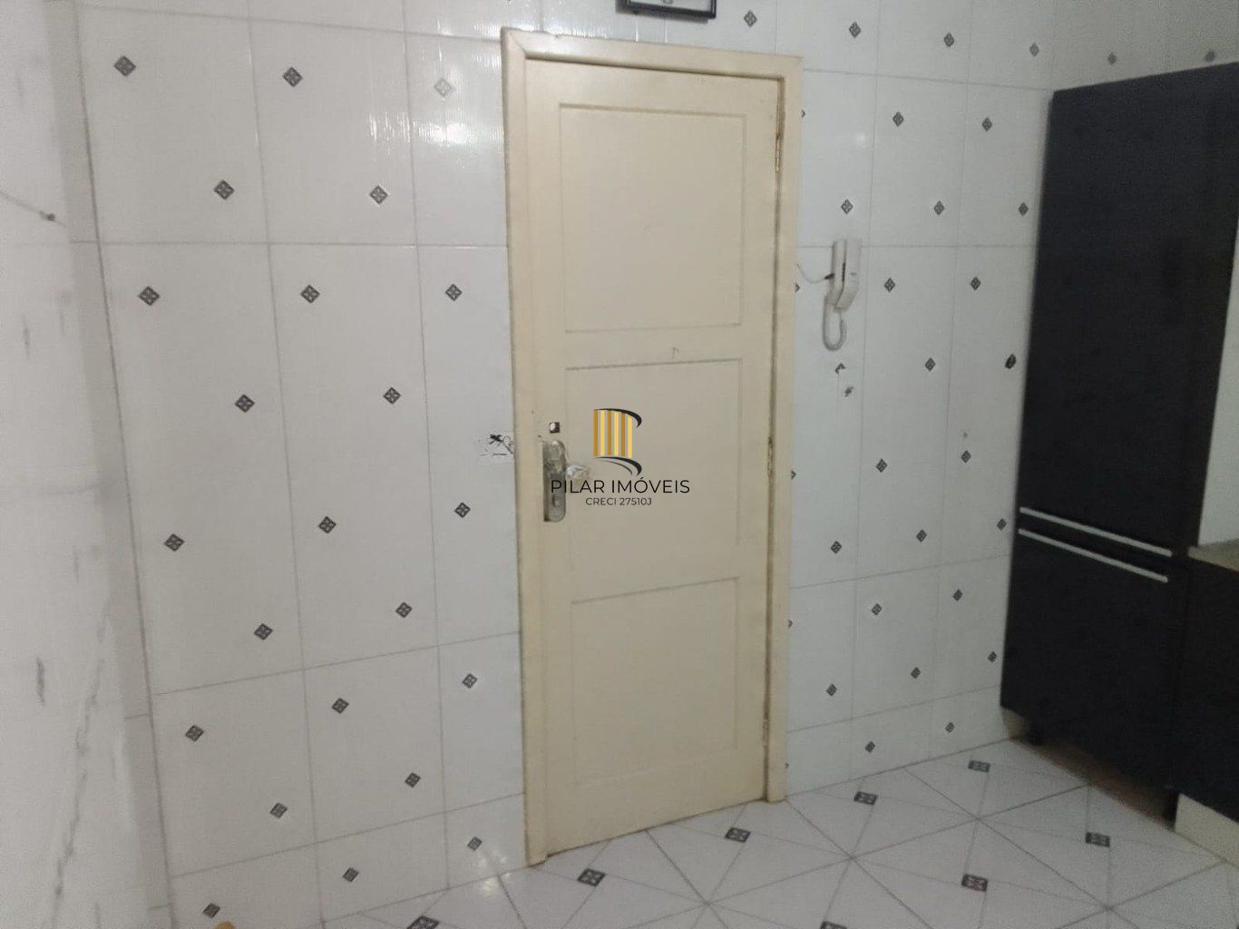 Apartamento de 2 dormitórios no Bairro petropolis em Porto Alegre.