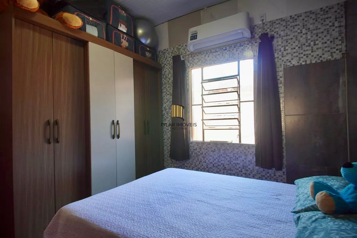 Casa à venda com 137m², 2 quartos, 2 banheiros e 2 vagas Vicentina São Leopoldo