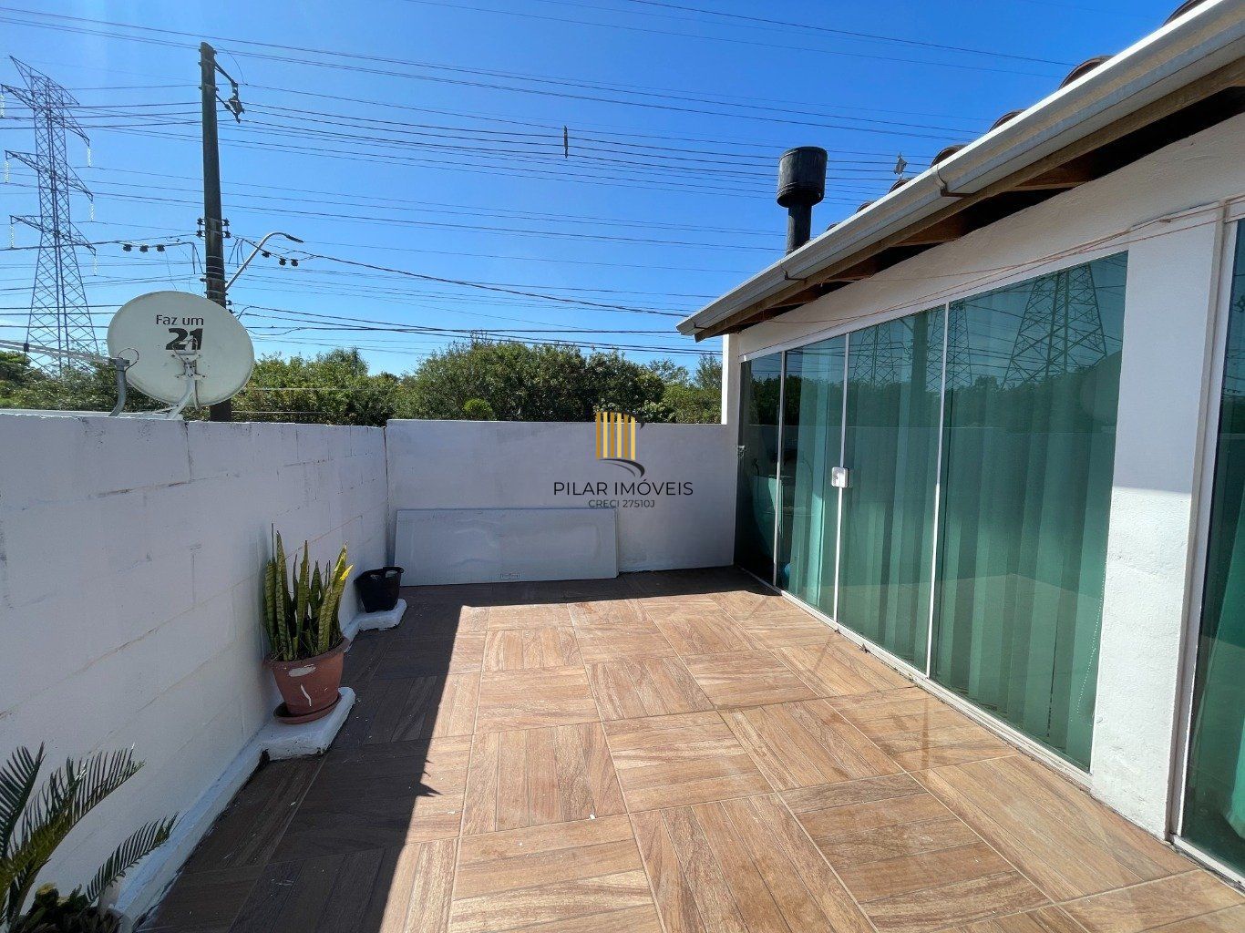 Casa com 3 quartos e 2 vagas em Alvorada no Condomínio Terra Nova