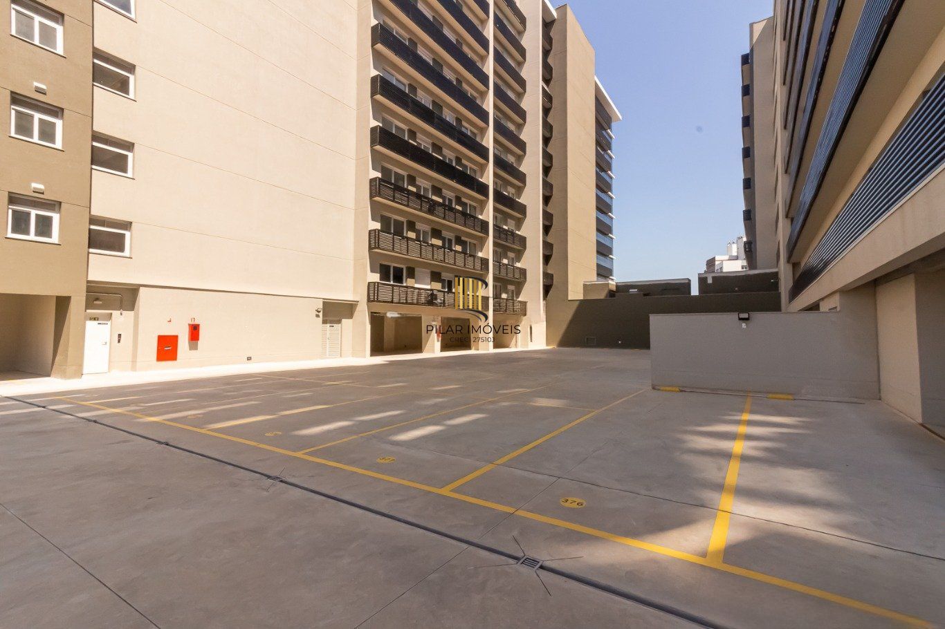 Apartamento com 1  Dormitório com piscina e Elevador no Centro de Canoas.