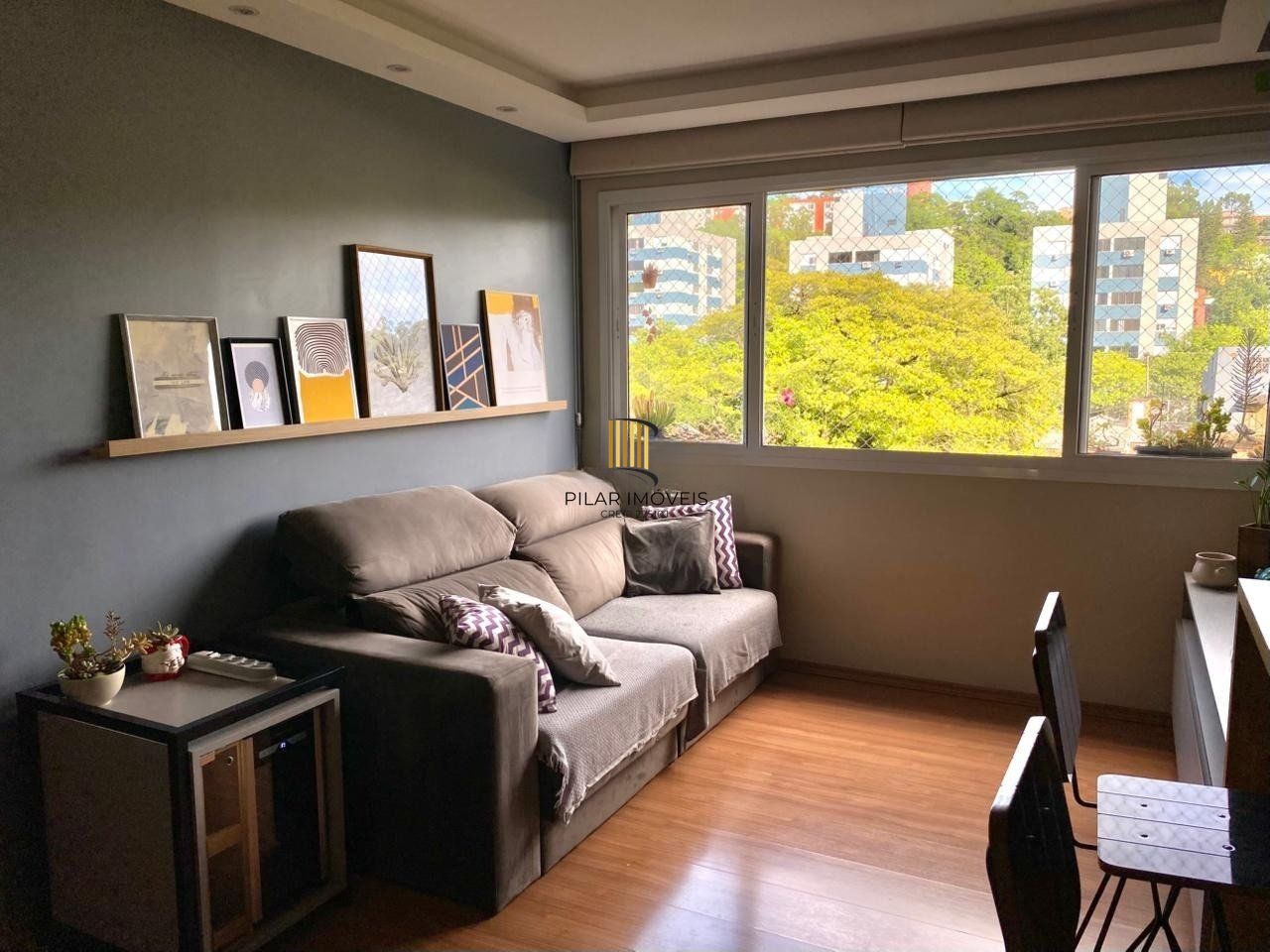 Apartamento de 3 quartos, suíte, elevador e 2 vagas no bairro Teresópolis