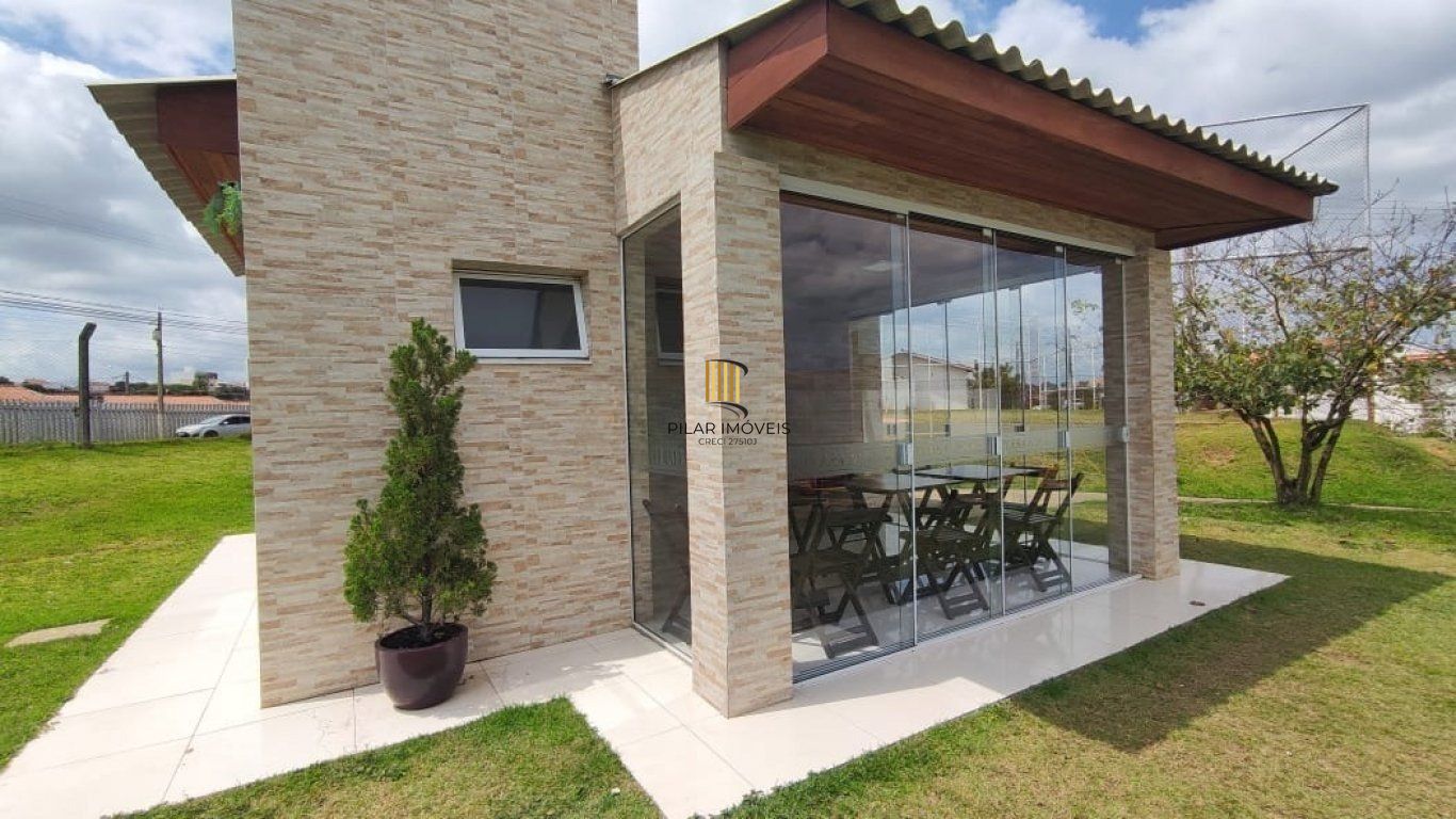 Casa com 3 quartos e 2 vagas em Alvorada no Condomínio Terra Nova