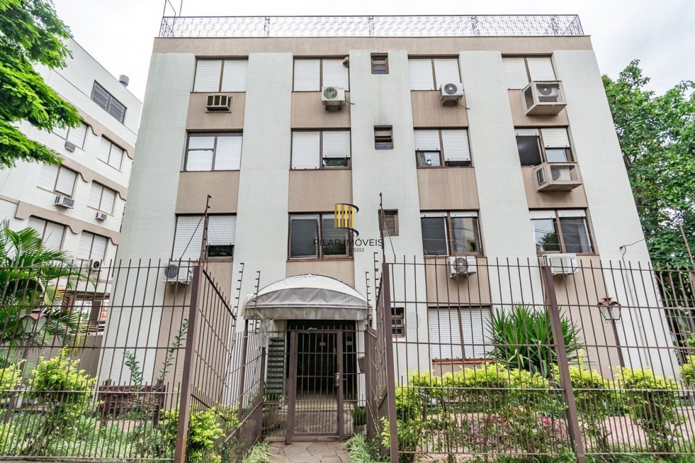 Apartamento com 2 dormitórios e 64m² à venda no Bairro Passo da Areia