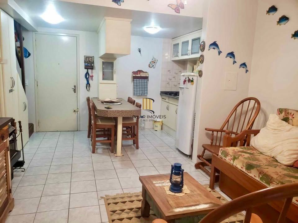 Apartamento 1 quarto com 1 vaga escriturada no condomínio Waikiki Capão Novo, Capão da Canoa.