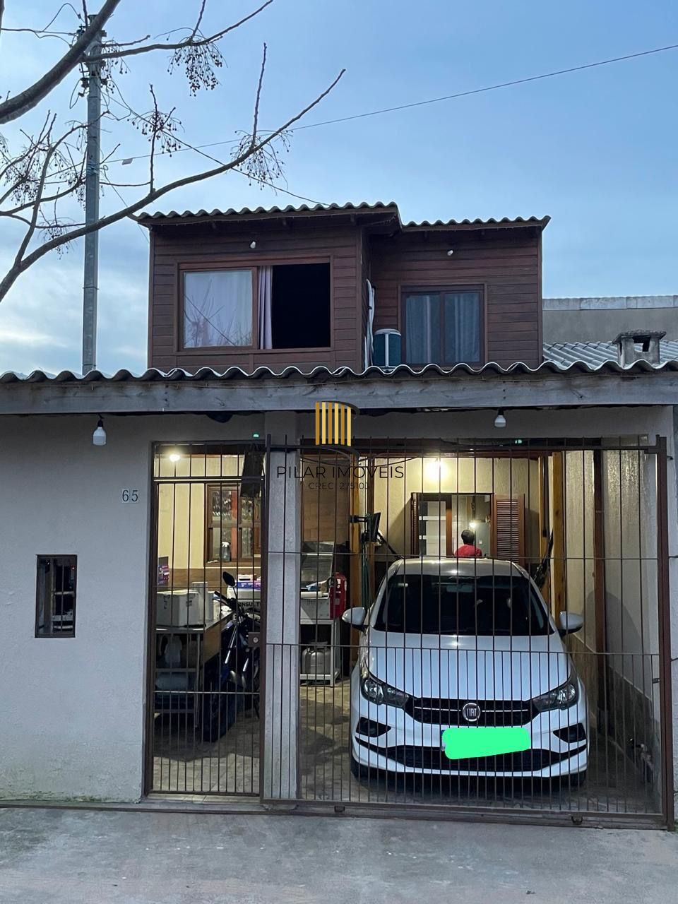 Casa 3 dormitórios no Bairro Ponta Grossa