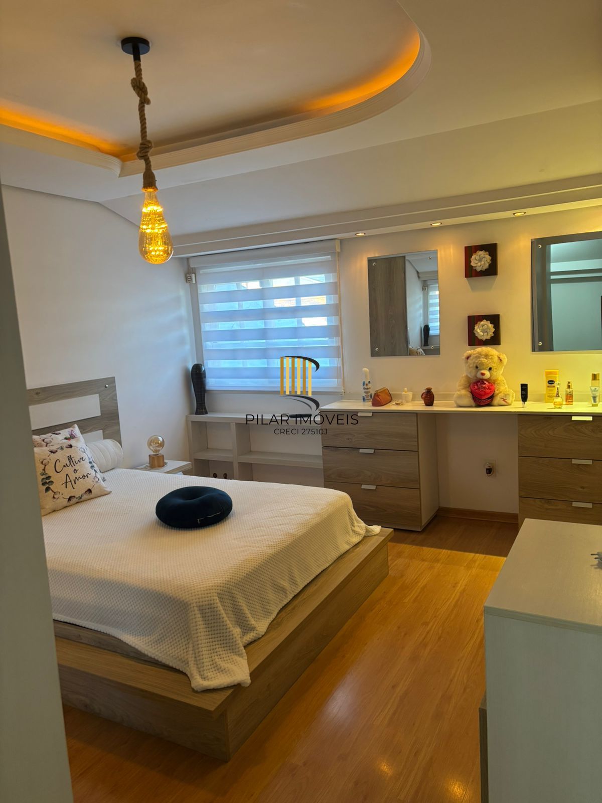 Casa com 2 quartos 2 suítes, 2 vagas e 99m² à venda em Hípica, Porto Alegre.