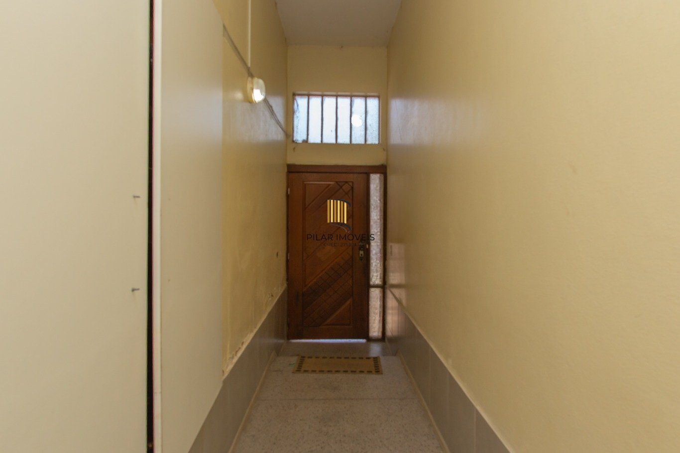 Apartamento garden, 3 dormitórios, 2 suítes, e 131m² privativos no Menino Deus.