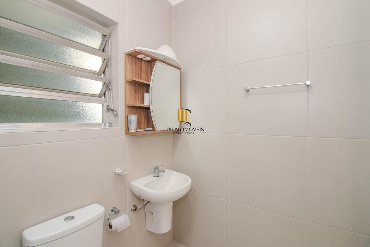 Casa com 3 dormitórios no Bairro Jardim Floresta