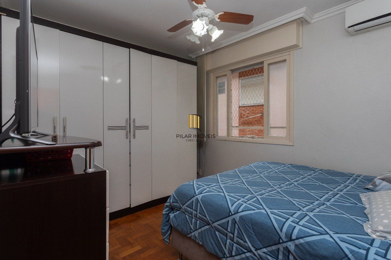 Apartamento com 3 quartos e 1 vaga à venda em Rio Branco, Porto Alegre.