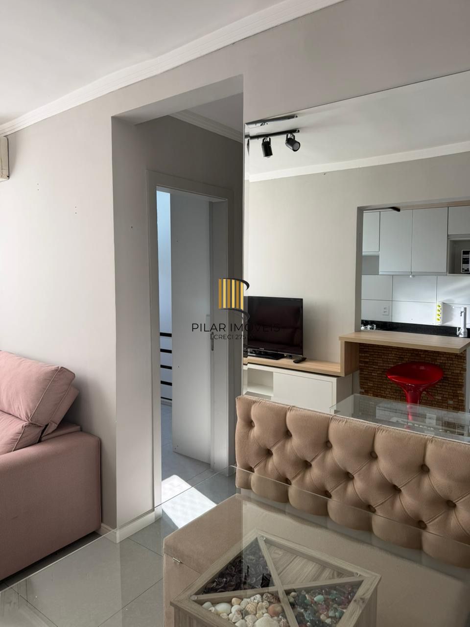 Apartamento com 2 quartos e 1 vaga de garagem no Bairro Sarandí