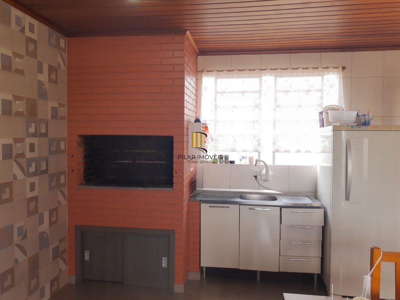 Apartamento Duplex de 2 dormitórios,  1 vaga de garagem em Cachoeirinha.