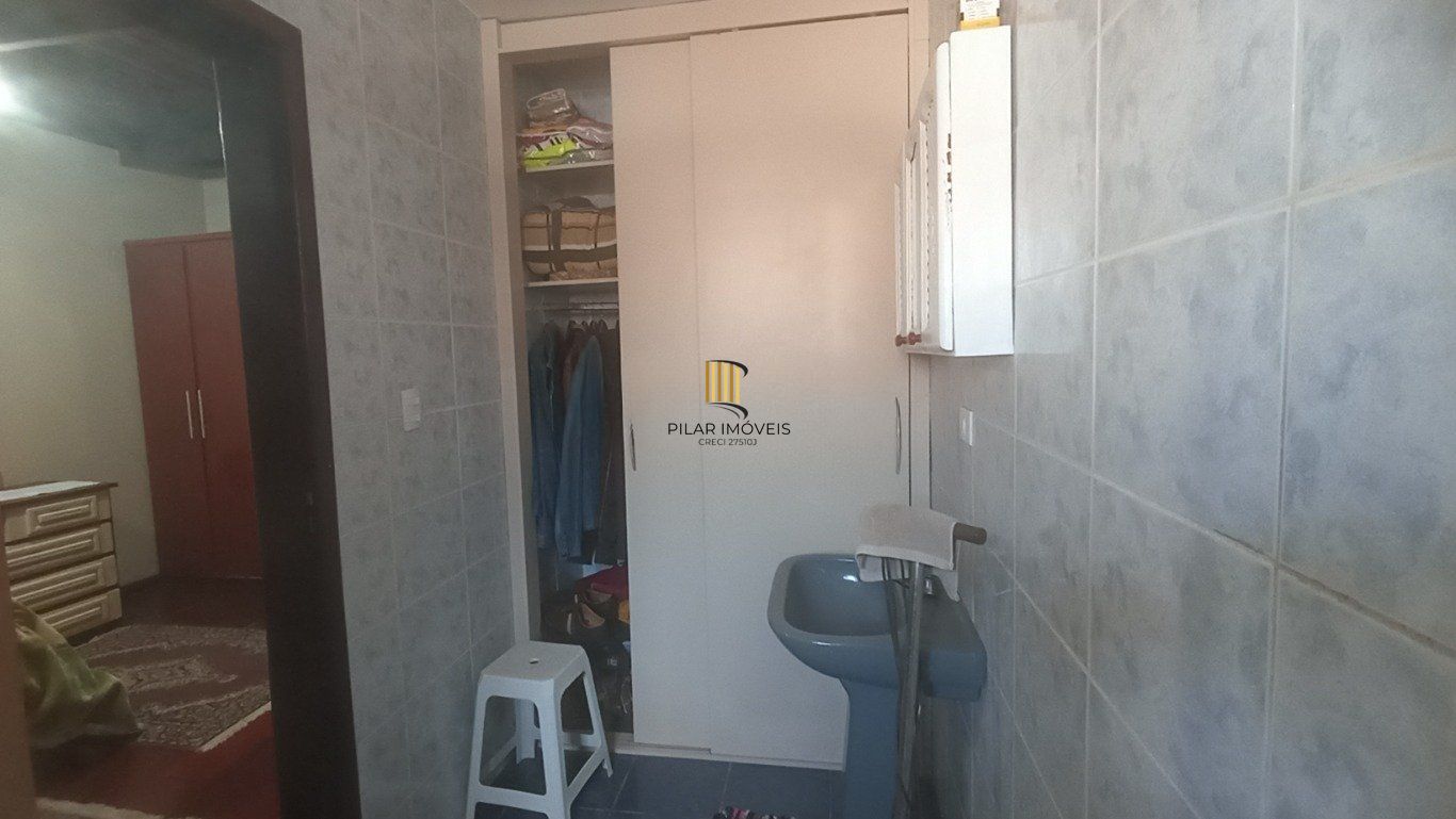 Casa de 3 dormitórios bairro Santa Fé