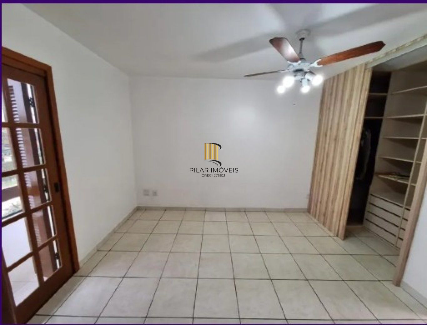 Casa semi mobiliada de 3 quartos, suíte, pátio, 2 vagas no bairro Serraria