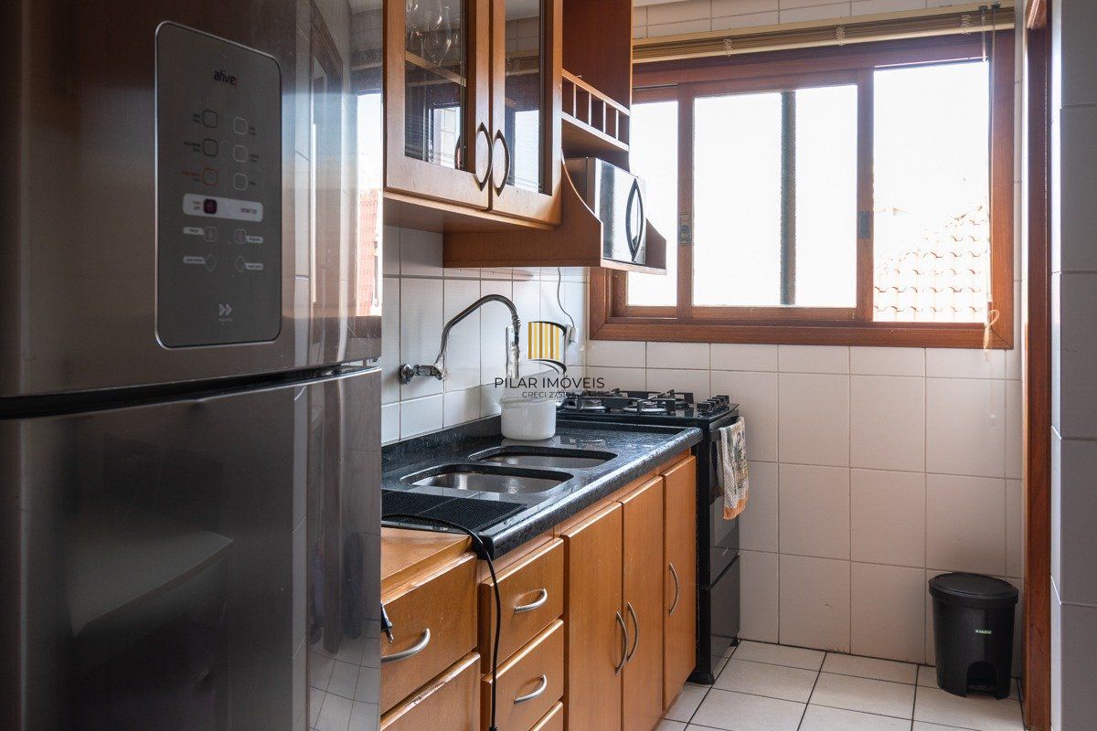 Apartamento de 3 quartos, elevador, churrasqueira, 2 vagas  no bairro Lindóia