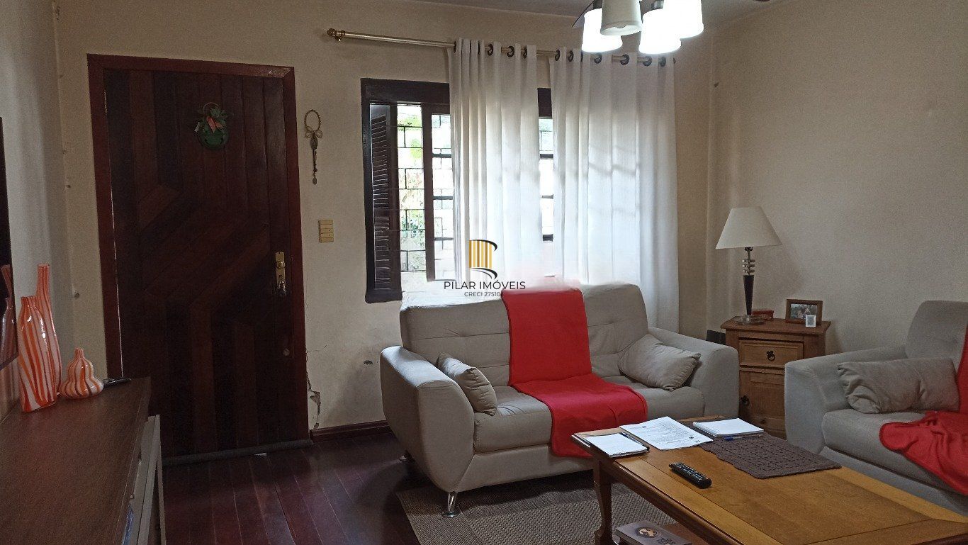 Casa de 3 dormitórios bairro Santa Fé