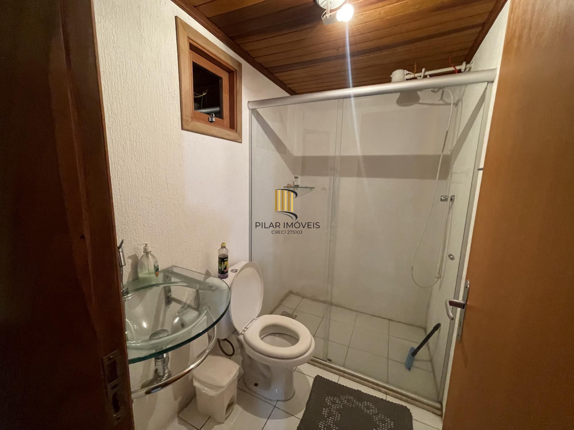 Casa Sobrado semi mobiliada com 3 dormitórios no Bairro Jardim Floresta