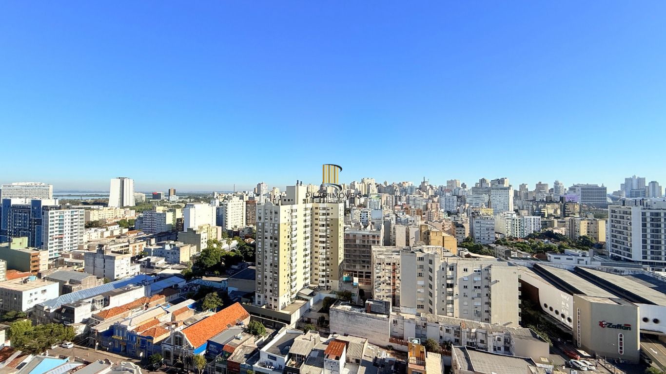 Apartamento 2 dormitórios, churrasqueira, 1 vaga, elevador na Rua General Lima e Silva.