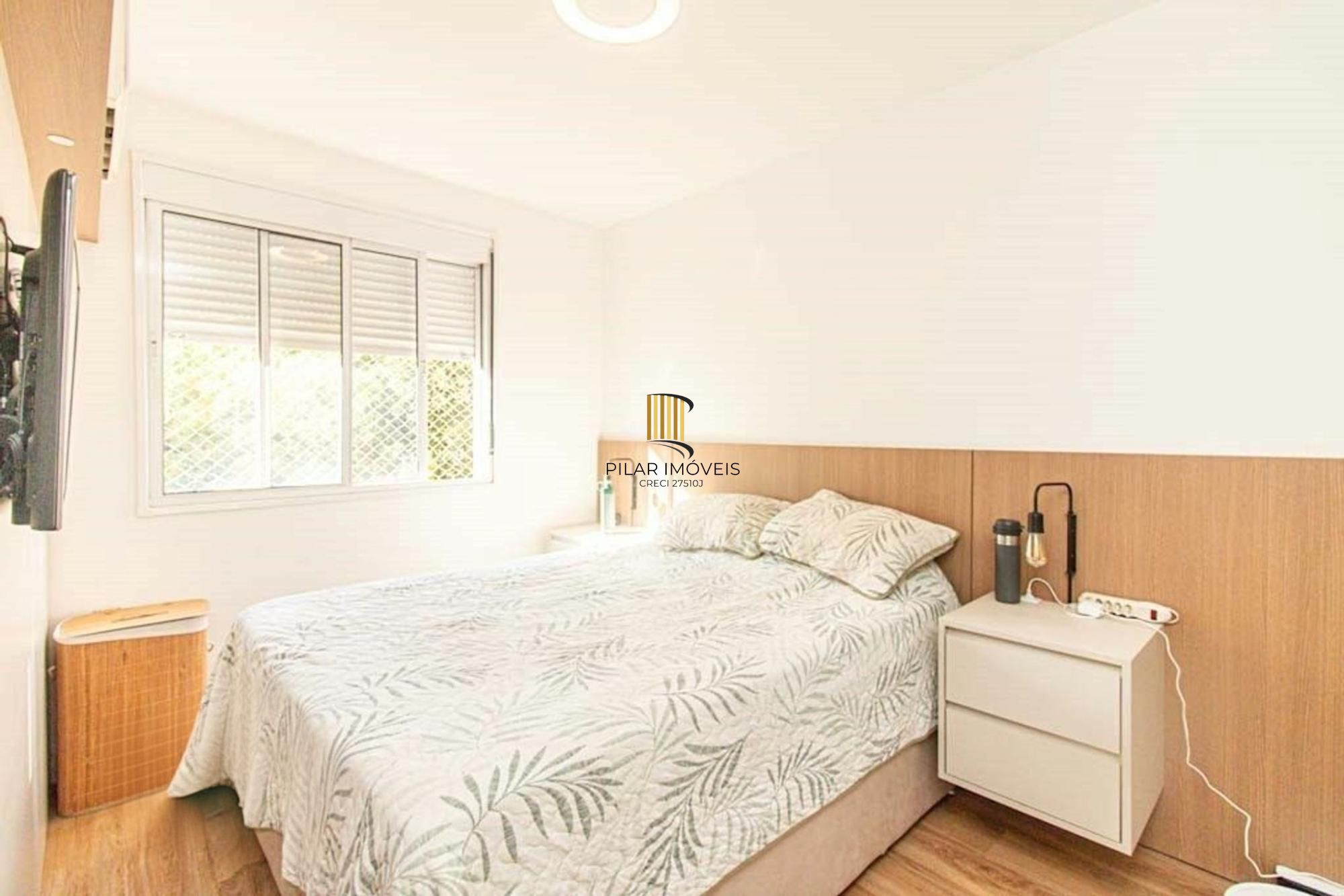 Apartamento à venda com 2 quartos 57 m² no Morro Santana
