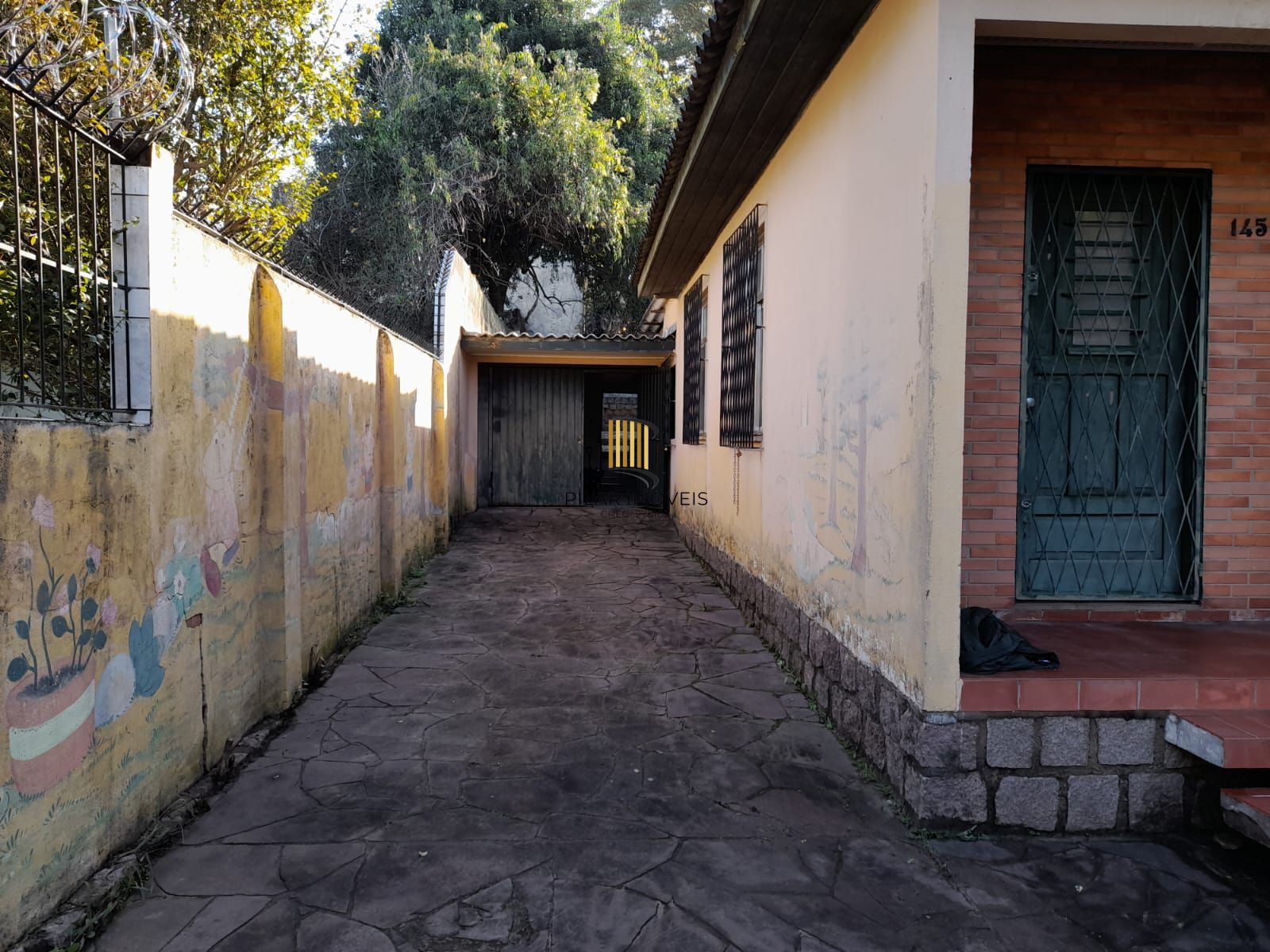 Terreno com 335 metros quadrados no Bairro Jardim Itu
