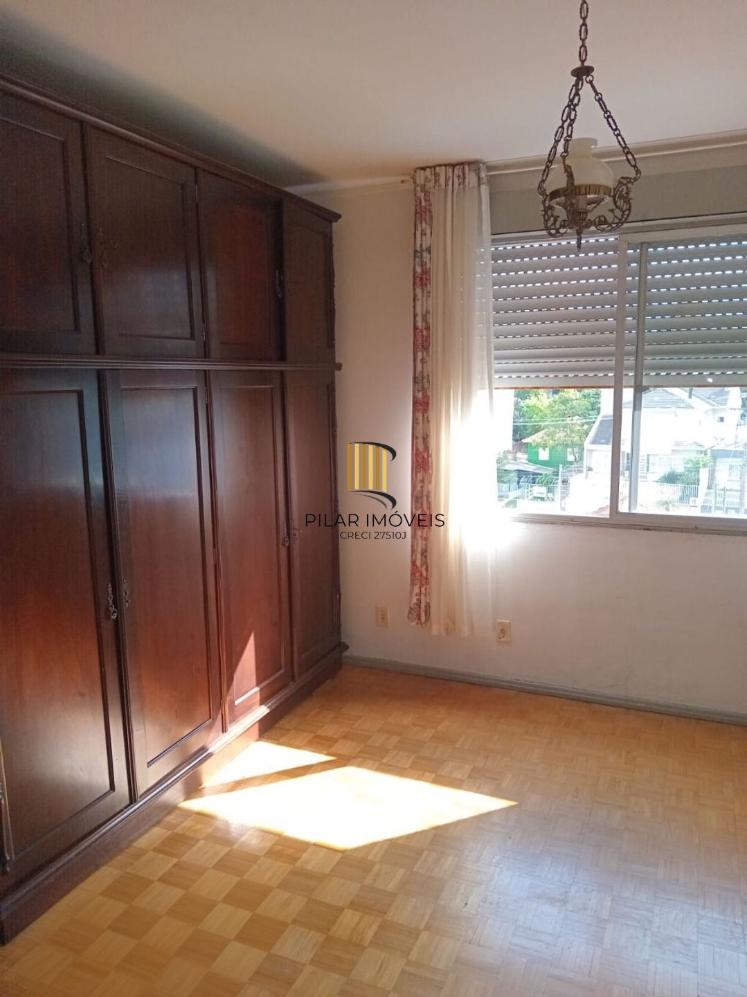 Apartamento de 2 quartos e elevador em Canoas.