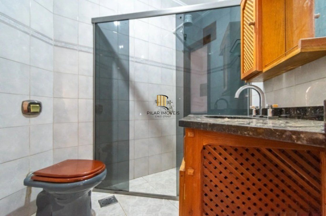 Casa com 3 quartos, 1 suíte, 2 vagas, e 234m² à venda no bairro Tristeza