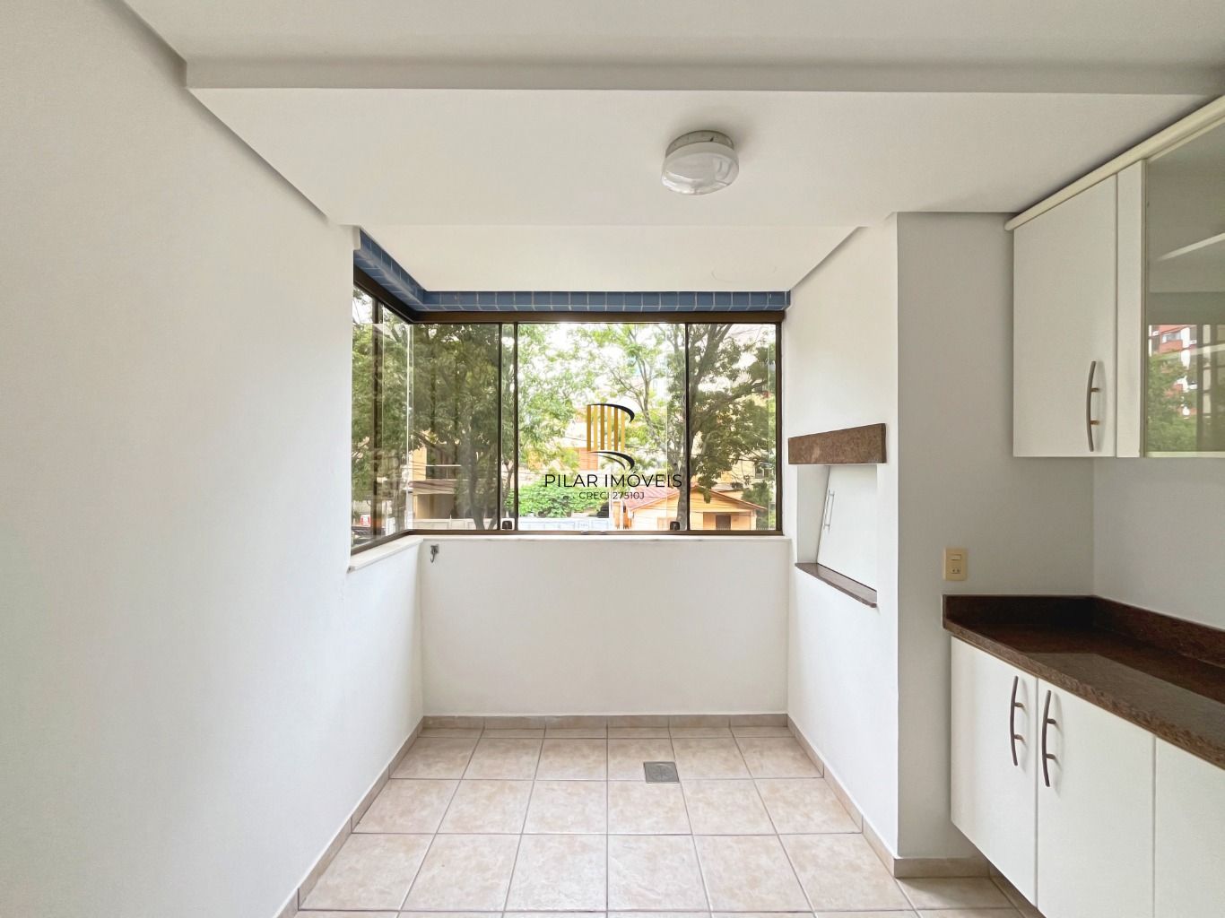 Apartamento com 3 Quartos, 1 suite e 1 vaga à Venda no bairro Tristeza.