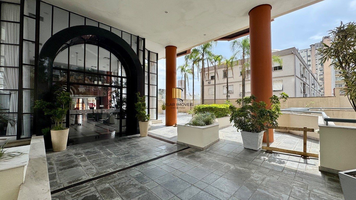 Apartamento de 1 quarto, sacada, 1 vaga, elevador no bairro Independência