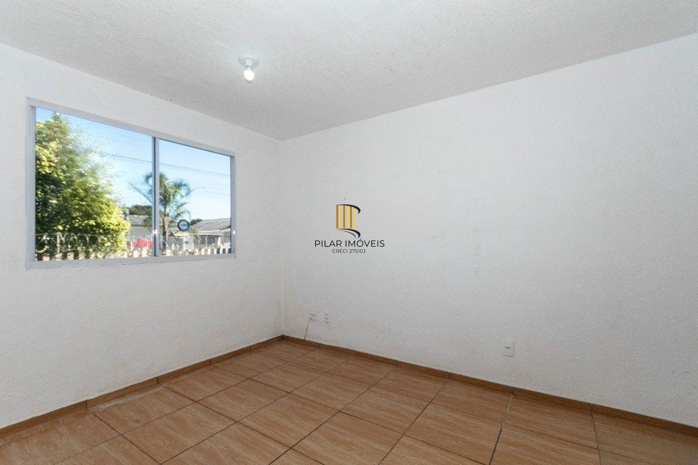 Apartamento com 2 dormitórios, e 1 vaga no bairro Estancia Velha em Canoas.