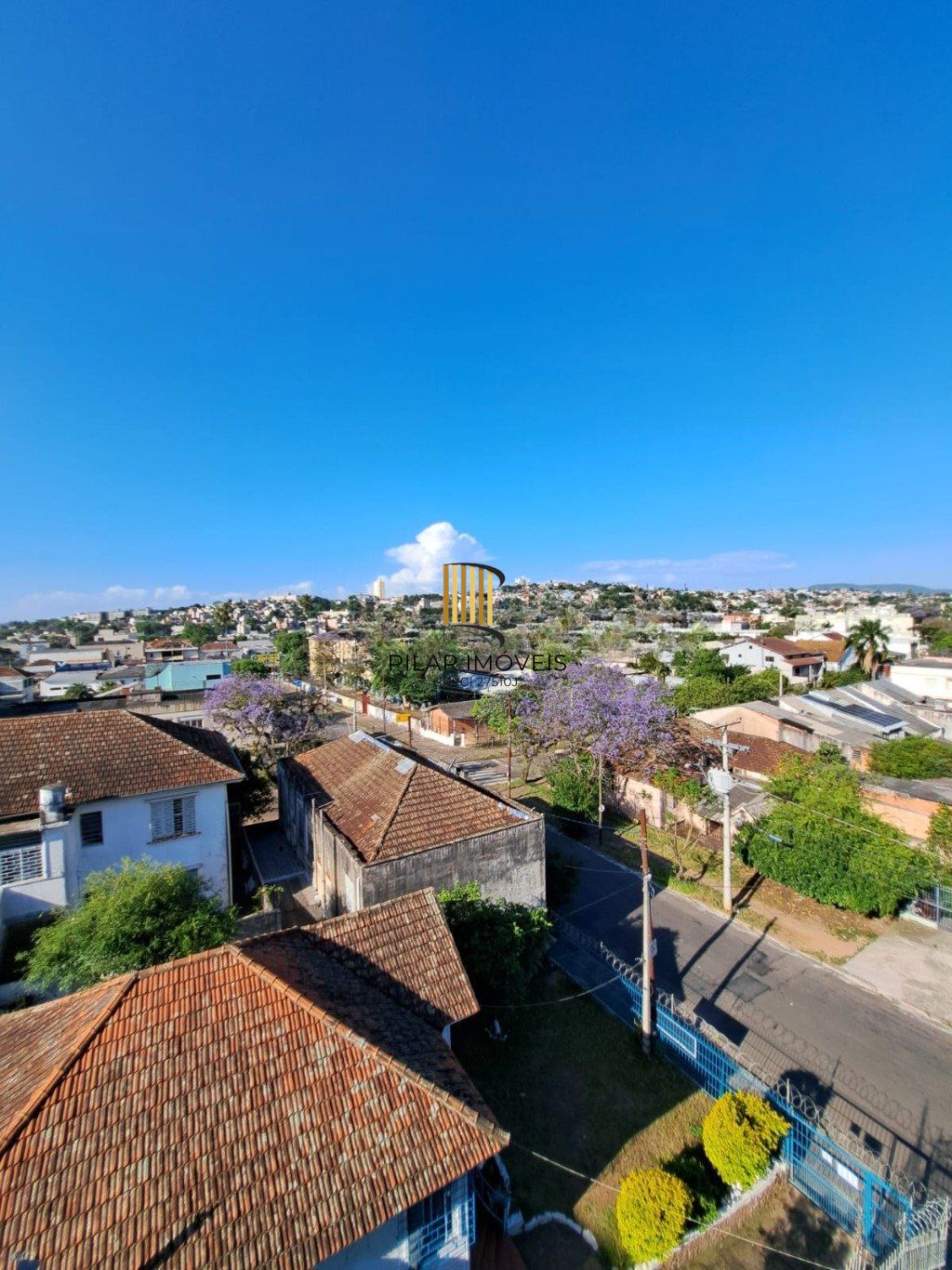 Cobertura de 2 dormitórios bairro Medianeira
