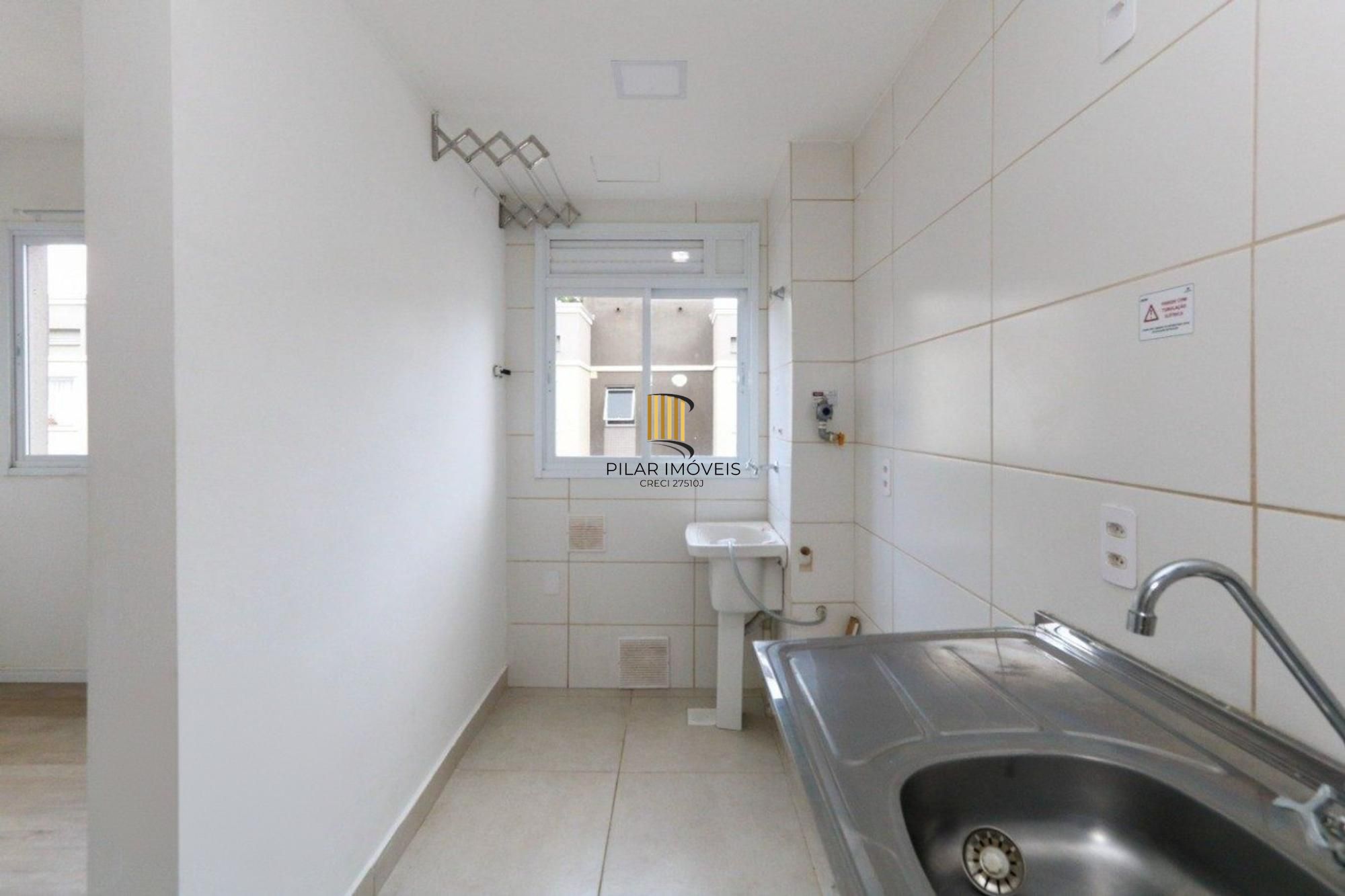 Apartamento de 2 dormitórios, elevador, 1 vaga de garagem em Canoas.