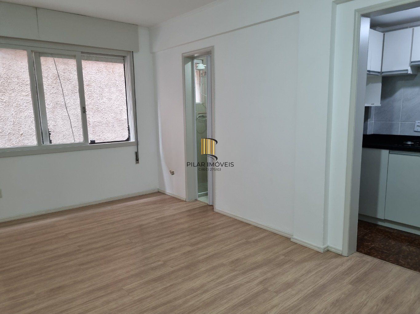 Apartamento semi mobiliado JK de 1 dormitório no Bairro Cidade Baixa