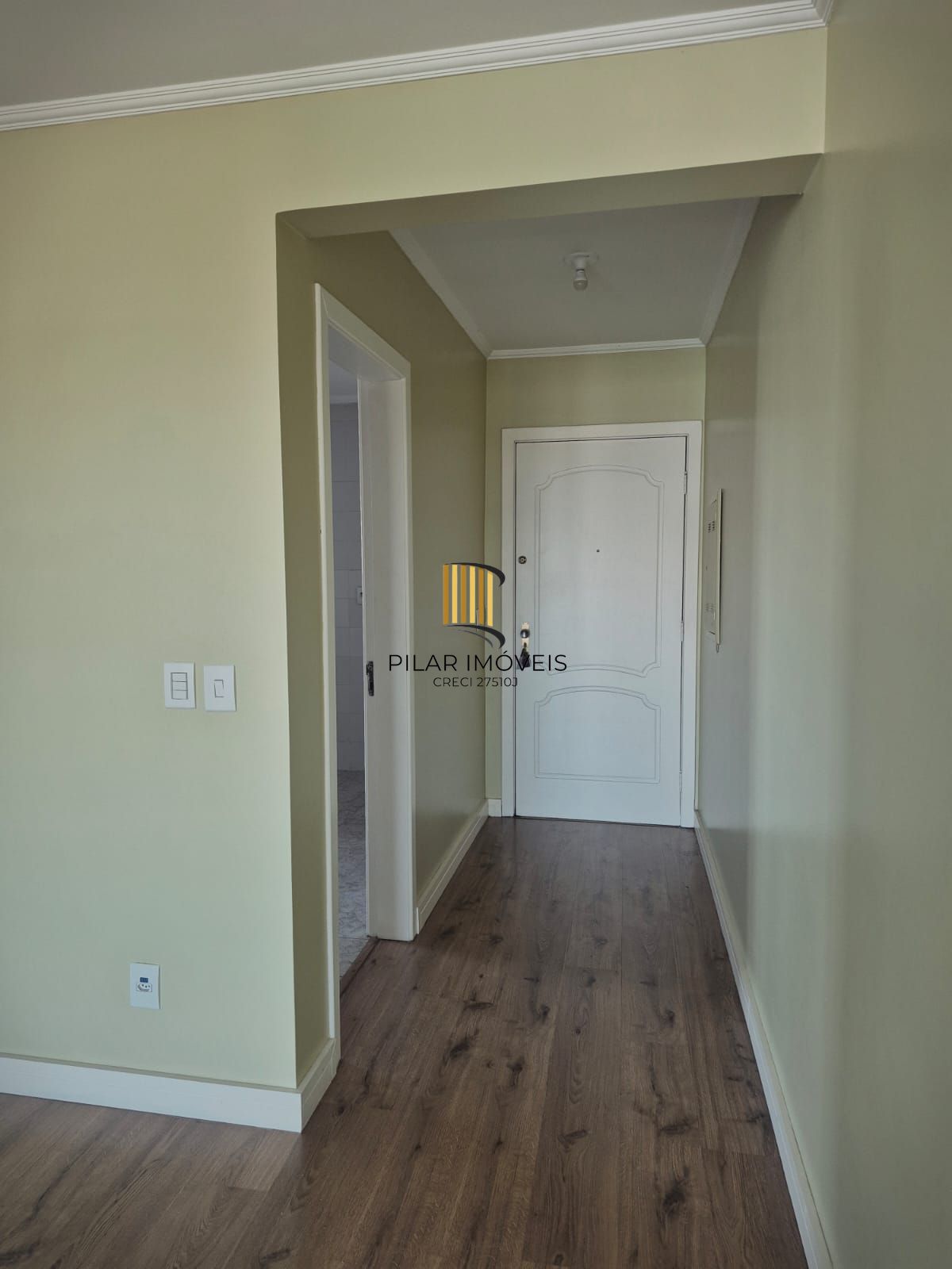 Apartamento de 3 dormitórios, elevador e 1 vaga de garagem em Canoas.