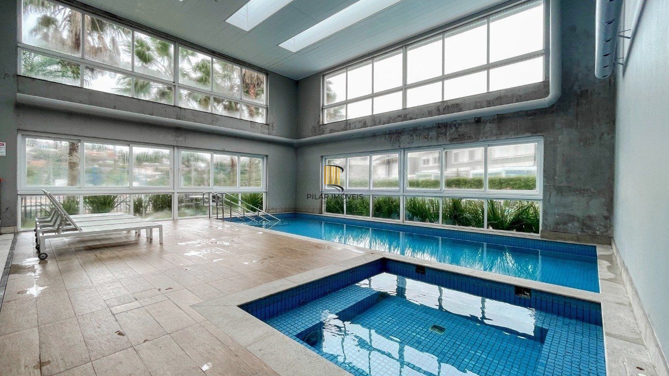 Casa em Condomínio com 3 quartos, 3 suítes, 2 vagas e 195m² no Jardim Carvalho.