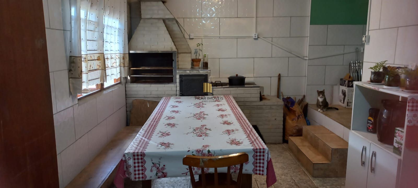 Casa com 4 dormitórios em Viamão