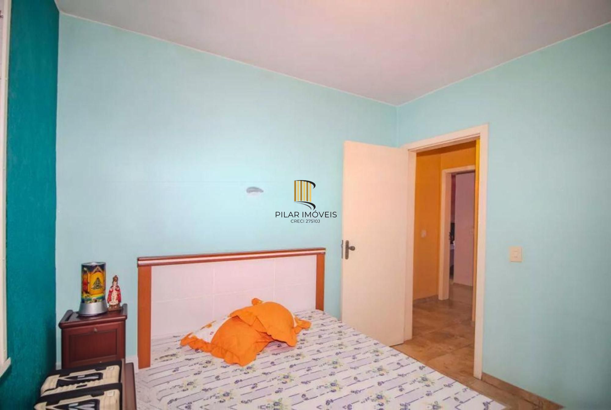 Casa de 3 quartos e 2 vagas de garagem no bairro Nonoai Porto Alegre.