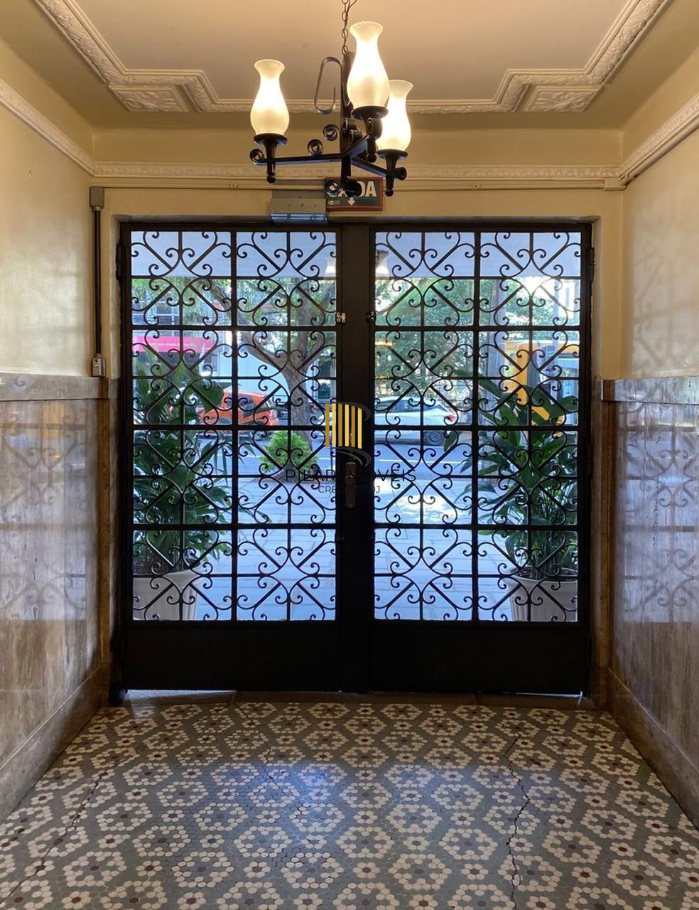 Apartamento 3 Dormitórios, 123m², Último Andar com Vista para o Guaíba