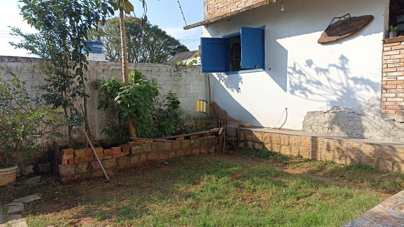 Casa de 3 dormitórios bairro Santa Fé