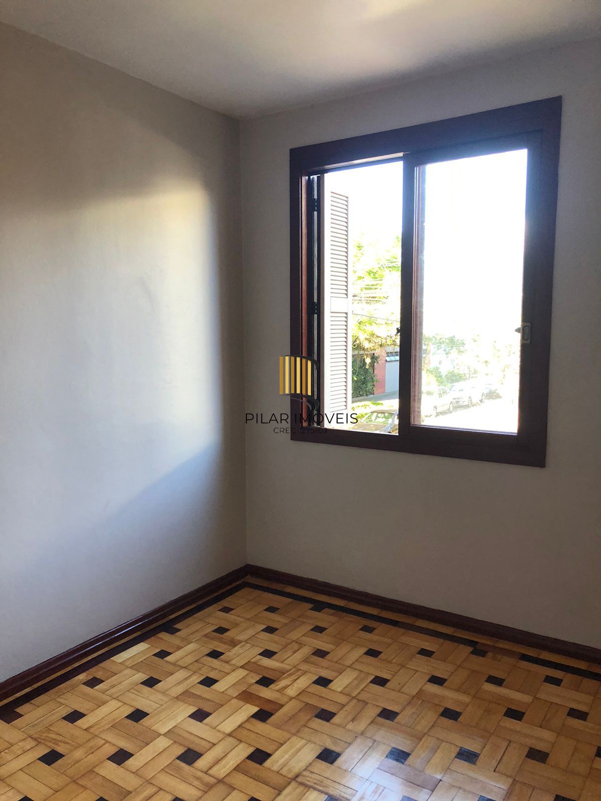 Apartamento 2 Dormitórios Reformado no São João – Av. Pátria
