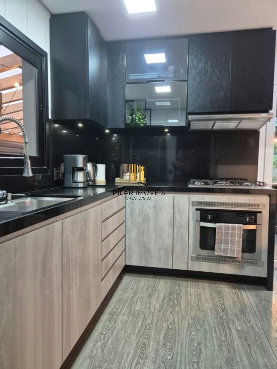 Casa de 3 dormitórios e 2 vagas de garagem coberta Canoas.