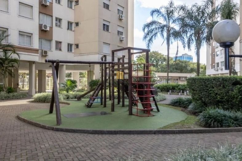 Apartamento de 3 quartos,suíte,elevador e 1 vaga no bairro Vila Ipiranga.