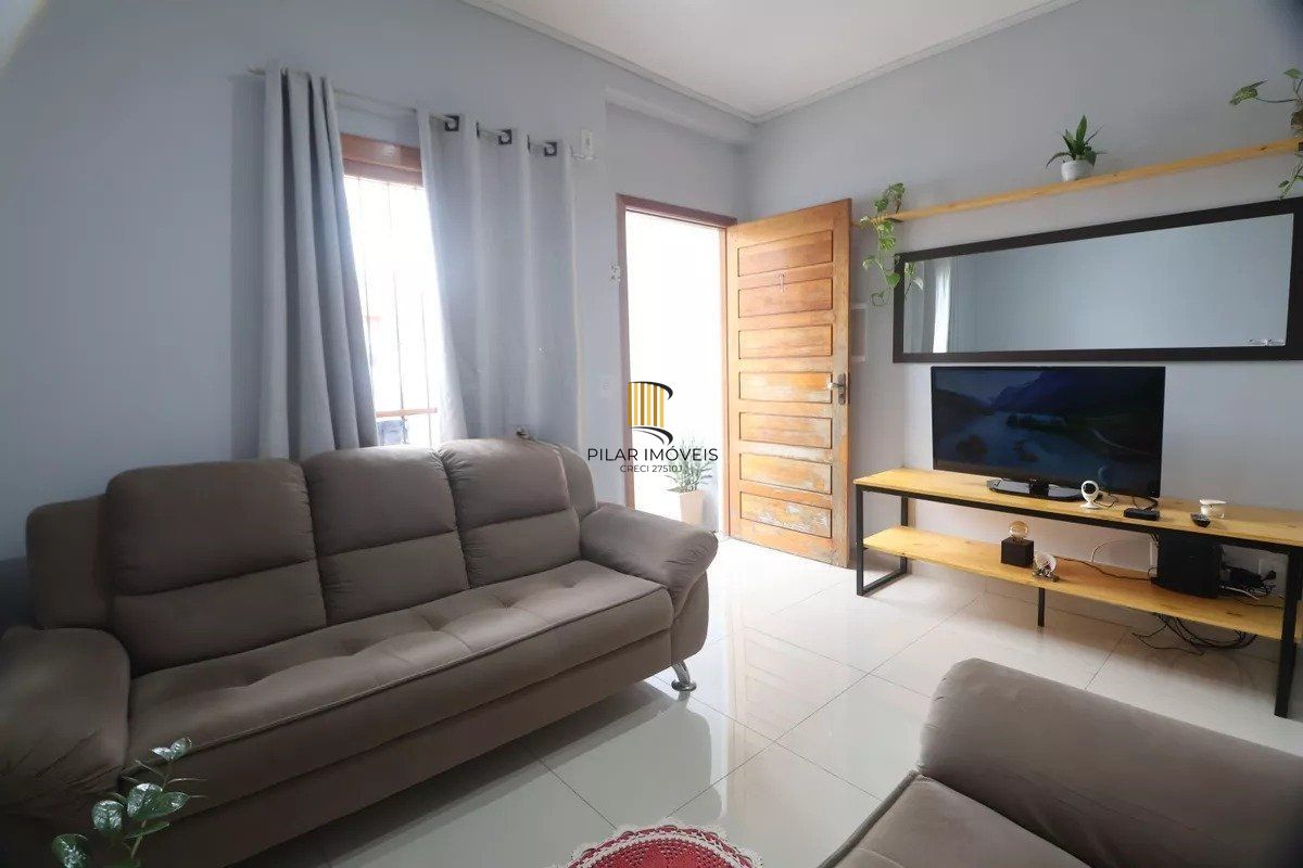 Casa de 2 quartos e 2 vagas de garagem no bairro São José Canoas.