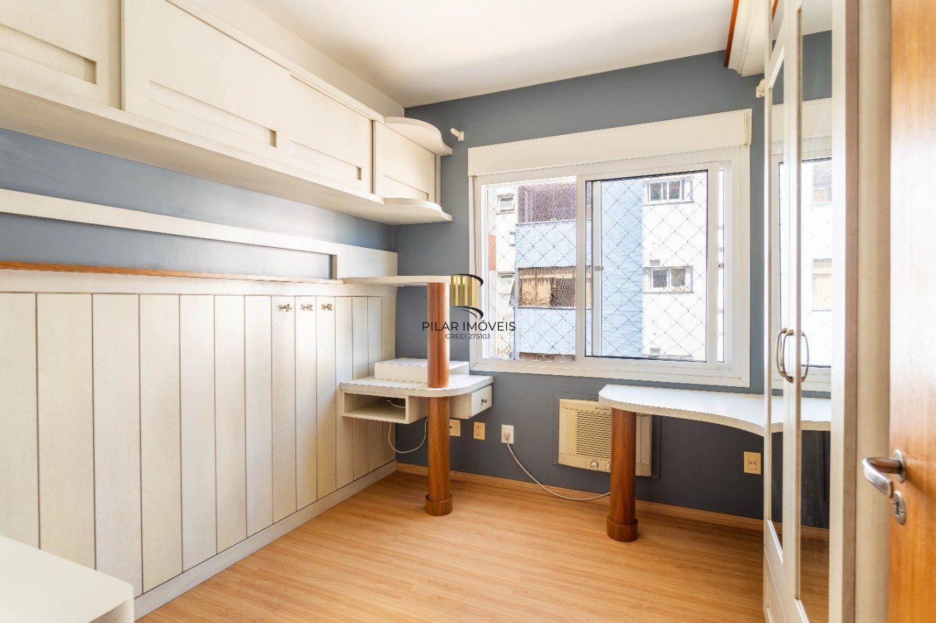 Apartamento com 3 Quartos, 1 suite e 1 vaga à Venda no bairro Tristeza.