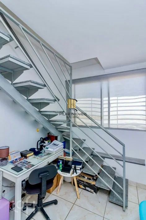 Cobertura com 2 quartos e 1 vaga de garagem na Rua Sadi Castro.