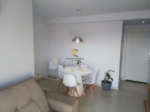 Apartamento de 2 dormitórios, elevador no Bairro jardim carvalho Porto Alegre.