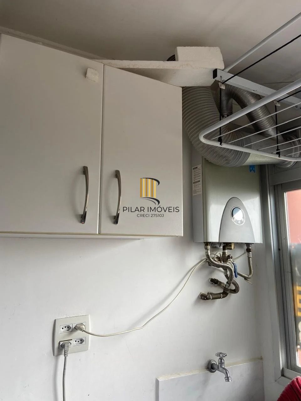 Apartamento 2 Dormitórios com 1 vaga coberta e elevador no Alto Petrópolis