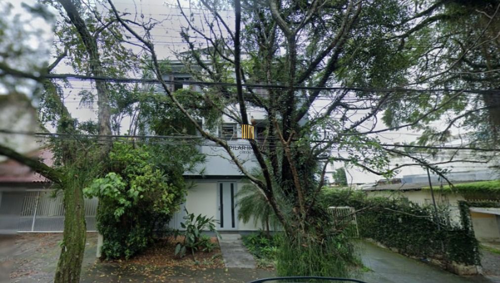 Apartamento térreo de 2 dormitórios bairro São João.