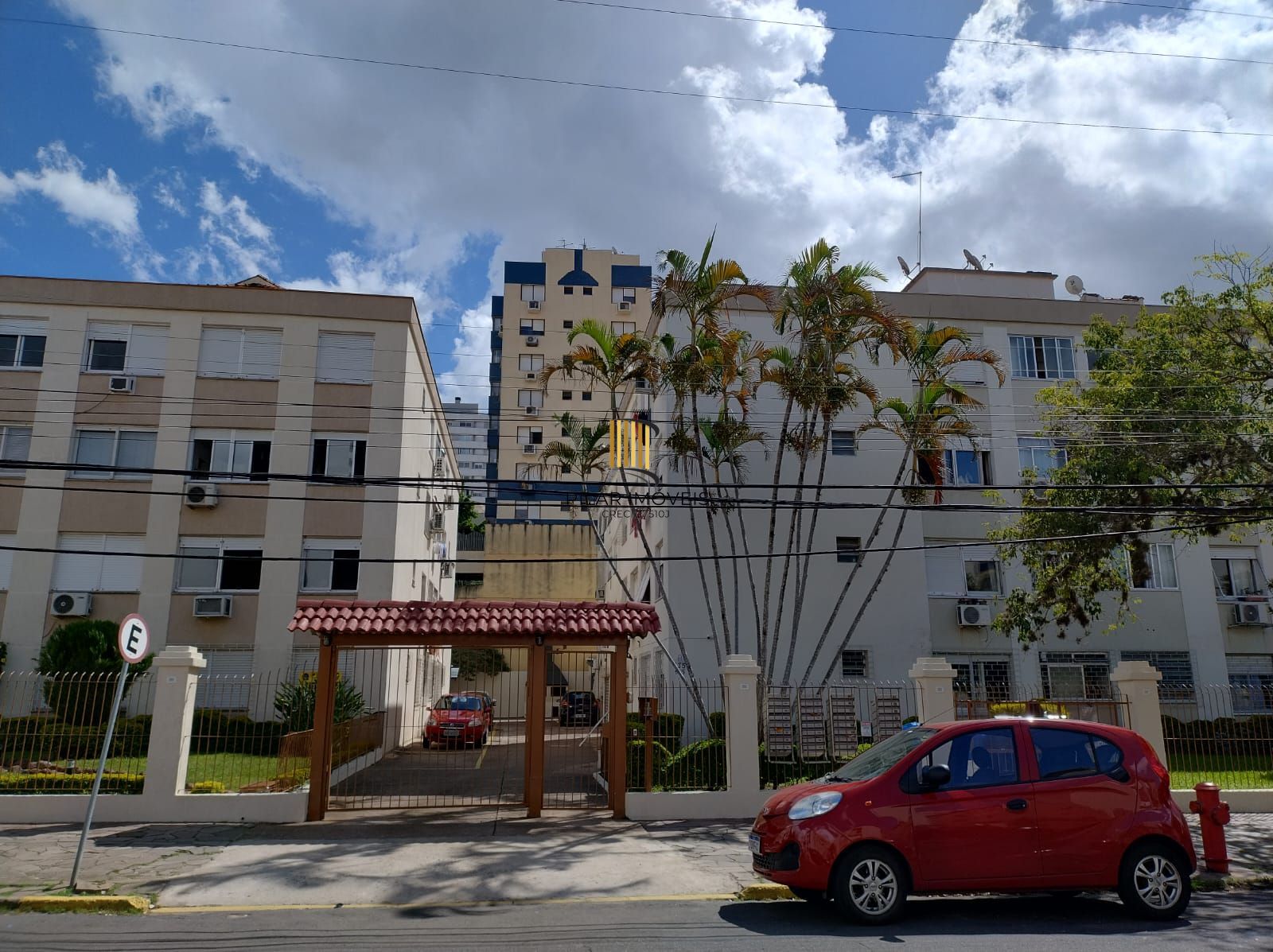 Apartamento com 2 quartos e 58m² à venda em Passo da Areia, Porto Alegre.